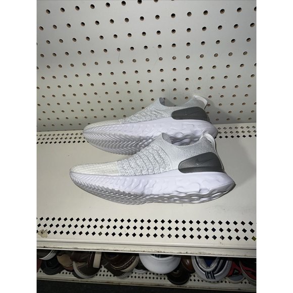 Nike React Phantom Run Flyknit 2 Womens Athletic Slip On Running Shoes Size 9.5 - Picture 6 of 8